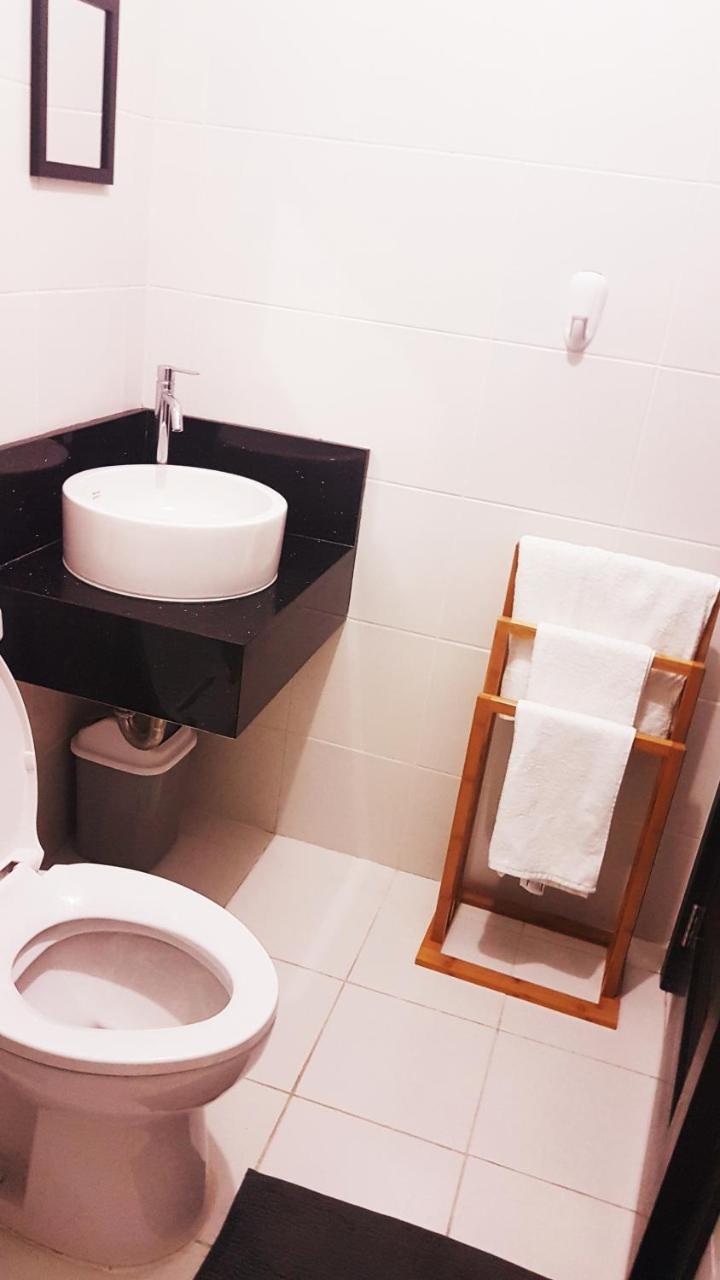 Studio Fully Furnished Manilla Buitenkant foto